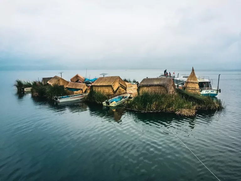 Atacama Desert & Altiplanic 25 Uros Floating Islands