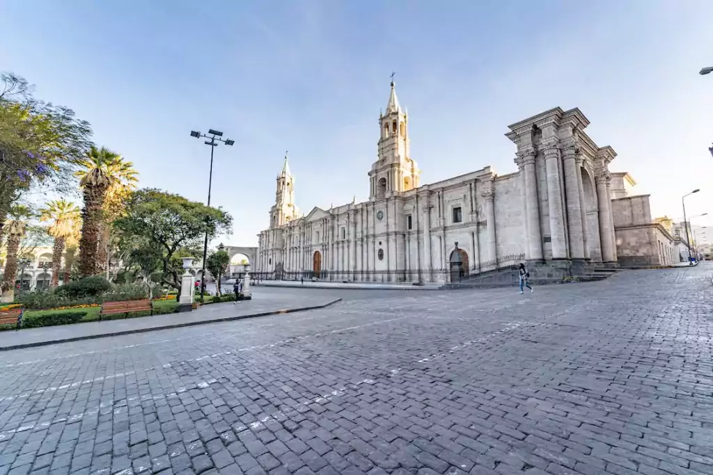peruIns04