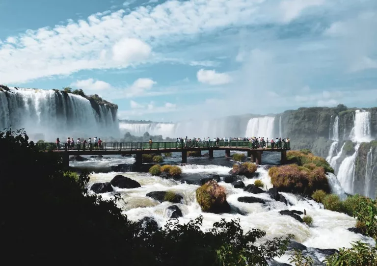 Atlantic Rainforest, Pantanal & Beaches in Brazil 17 Full Day Iguazu Falls Brazilian Side and Bird Park Tour