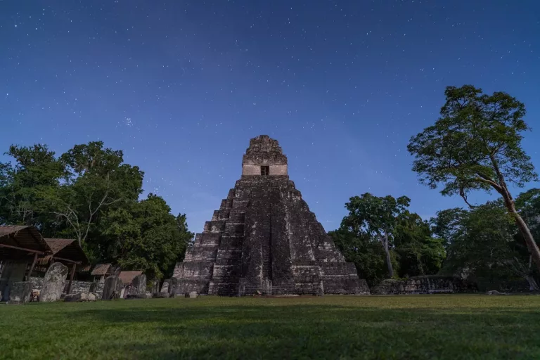 Central América, Caribbean & Mayan Culture 95 Tikal Sunset Tour jpeg