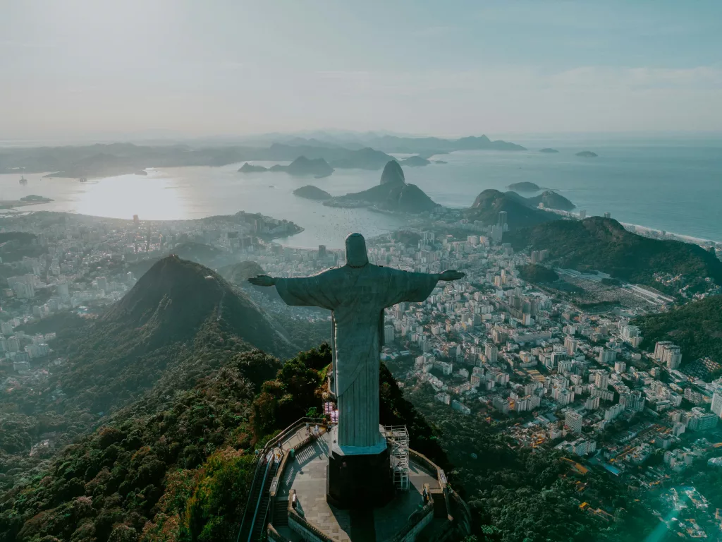 Investment Tourism in Brazil with Nave Tours: Unlocking Economic Opportunities in Paradise 9 pexels luan goncalves 1264152 13911606